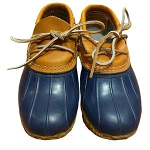 L.L. Bean Leather & Rubber Moccasins /Size 6 Med (fits size 7-7.5, see last pic)